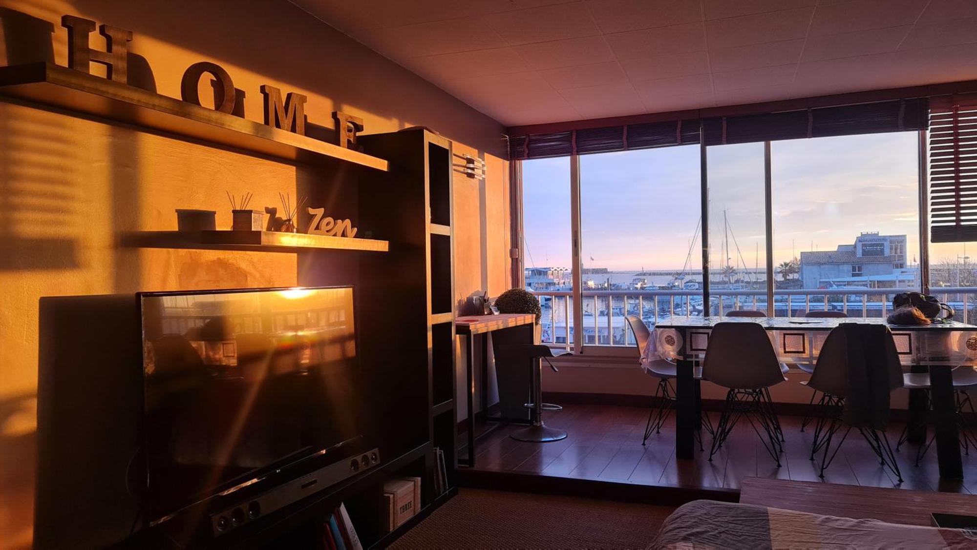 Résidence de standing la Pêcherie Spacieux T3 comme un cocon familial vue mer et sur l'avant port Sur le bout du bout de Cap d'Agde seule cap en Occitanie Exterior foto