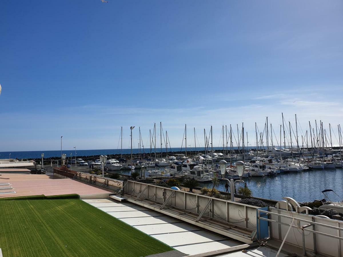 Résidence de standing la Pêcherie Spacieux T3 comme un cocon familial vue mer et sur l'avant port Sur le bout du bout de Cap d'Agde seule cap en Occitanie Exterior foto